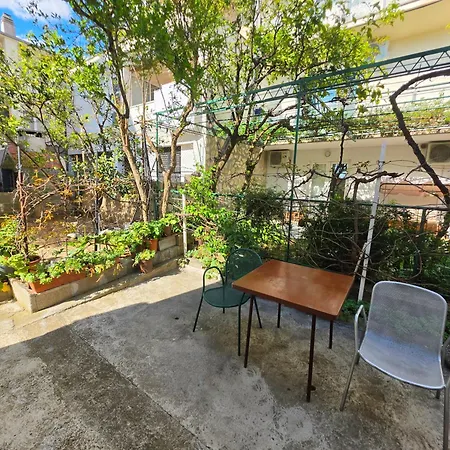 30 * Makarska