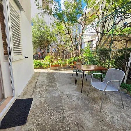 30 Apartment
